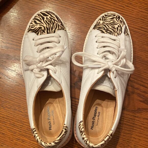 Hush puppies, sneaker, bounce plus, size 7 1/2, animal print at toe and at back - Picture 8 of 9